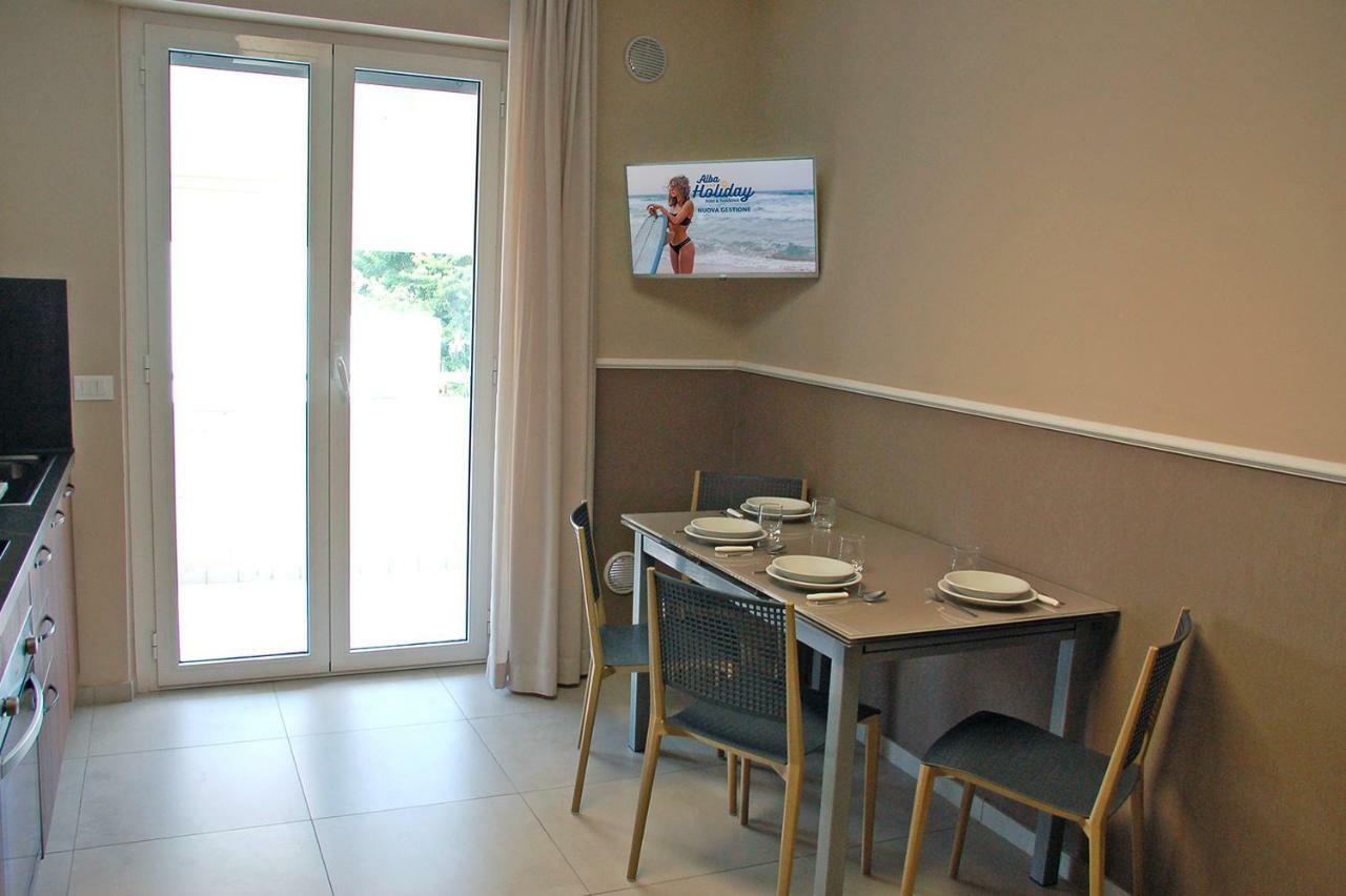 Holiday Club Residence Alba Adriatica Buitenkant foto